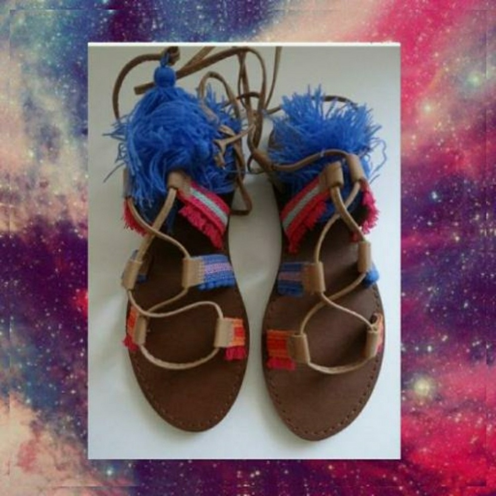 TIE-UP MULTI-COLOR SANDLE